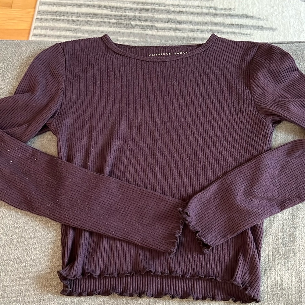 American Eagle cropped long sleeve